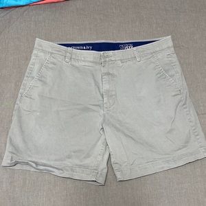 Crown and Ivy motion flex shorts. Size 38. 6 inch inseam.